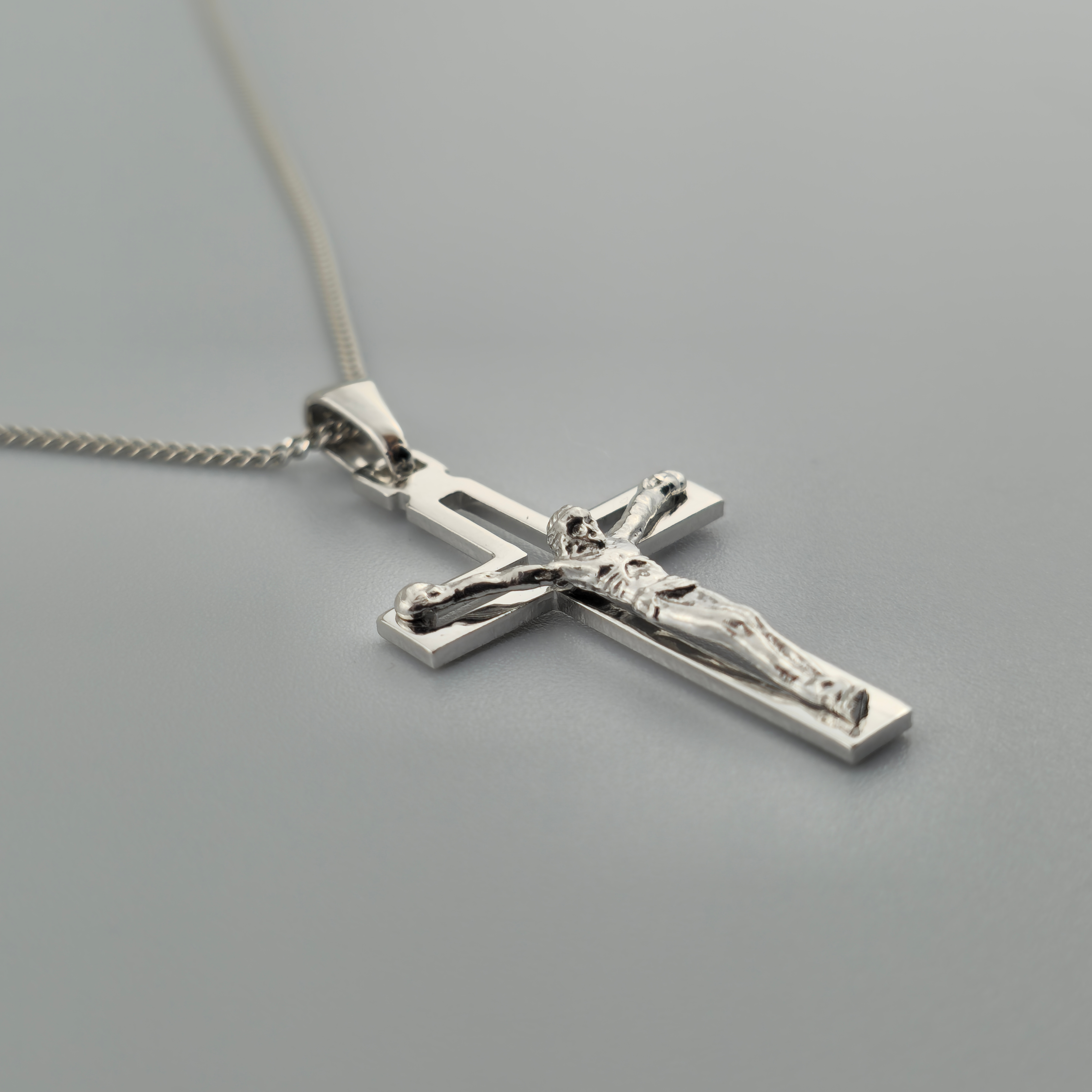 Kreuzanhänger rhodiniert - 925er Silber mit Kette (405)